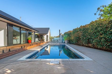 Photo of property in 137 Potae Avenue, Riverdale, Gisborne, 4010