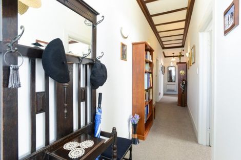 Photo of property in 4 Vigor Brown Street, Napier South, Napier, 4110