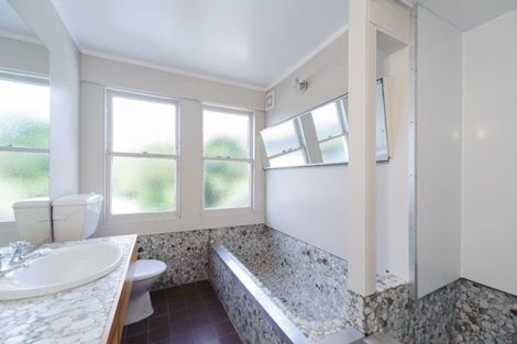 Photo of property in 105 Karori Road, Karori, Wellington, 6012