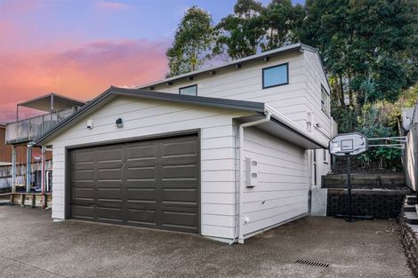 Photo of property in 52a D'oyly Drive, Stanmore Bay, Whangaparaoa, 0932