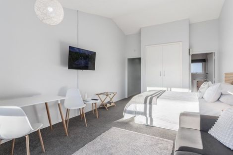 Photo of property in 4k Rutland Street, Picton, 7220