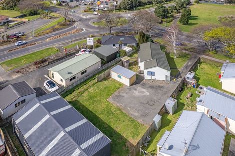 Photo of property in 52 Heads Road, Gonville, Wanganui, 4501