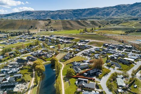 Photo of property in 65 Stratford Drive, Mount Pisa, Cromwell, 9383