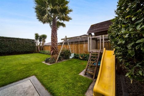 Photo of property in 15 Marlin Terrace, Bell Block, New Plymouth, 4312