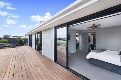 Photo of property in 37 The Esplanade, Pegasus, 7612