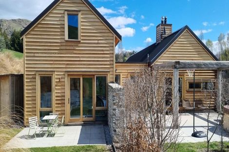 Photo of property in 43 Threepwood Road, Lake Hayes, Queenstown, 9371