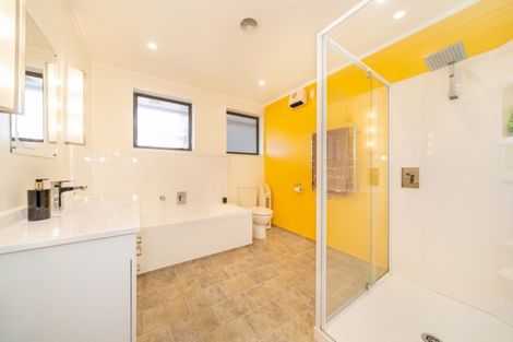 Photo of property in 64 Golders Road, Elderslea, Upper Hutt, 5018