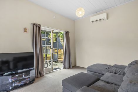 Photo of property in 11 Aitken Place, Mornington, Dunedin, 9011