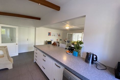 Photo of property in 18 Howard Street, Macandrew Bay, Dunedin, 9014