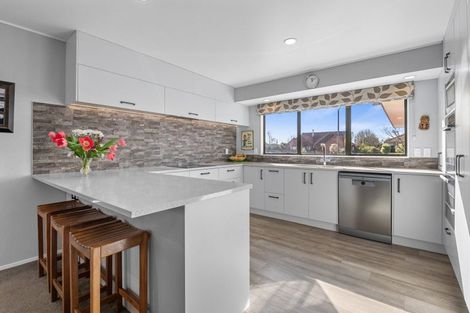 Photo of property in 11 Kahurangi Drive, Lynmore, Rotorua, 3010