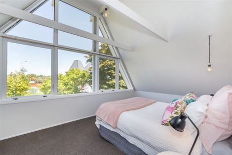 Photo of property in 74a Memorial Avenue, Ilam, Christchurch, 8053