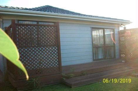 Photo of property in 2/204 Waitemata Drive, Ranui, Auckland, 0612