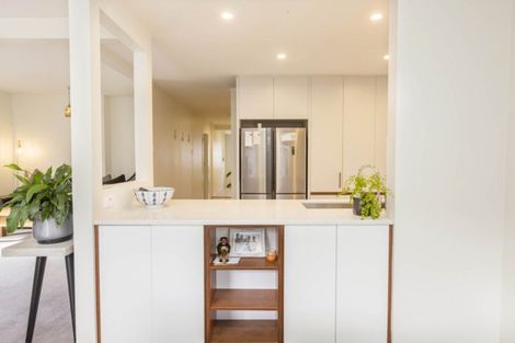 Photo of property in 64 Pinehaven Road, Pinehaven, Upper Hutt, 5019