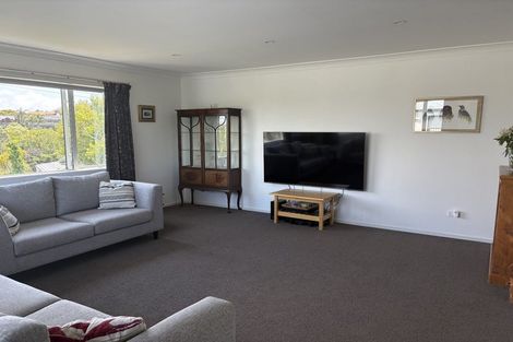 Photo of property in 1/953 Beach Road, Torbay, Auckland, 0630