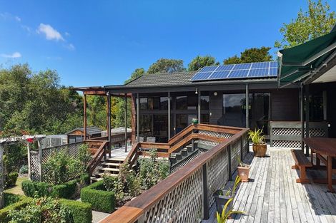 Photo of property in 76 Brick Bay Drive, Sandspit, Warkworth, 0982
