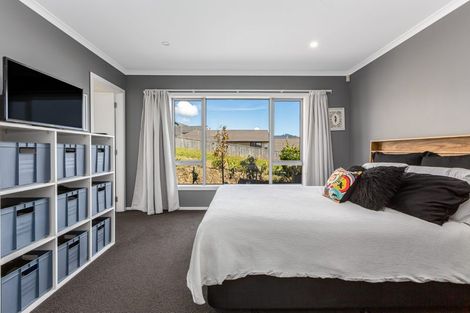 Photo of property in 34 Margaret Shields Avenue, Aotea, Porirua, 5024