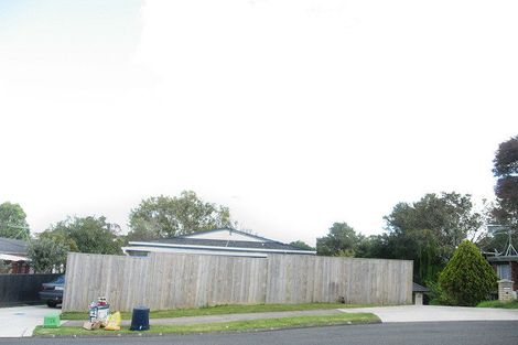 Photo of property in 12a Heron Place, Pakuranga Heights, Auckland, 2010
