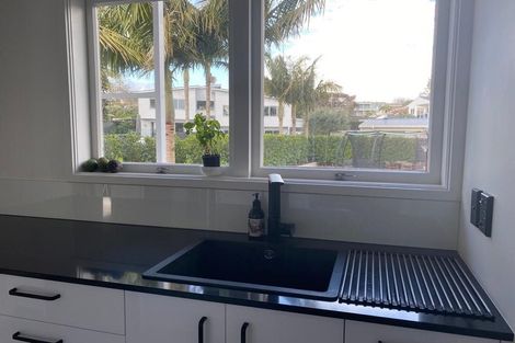 Photo of property in 2/21 Roadley Avenue, Sunnyhills, Auckland, 2010