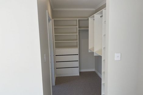 Photo of property in 2 Grove Lane, Omokoroa, 3114