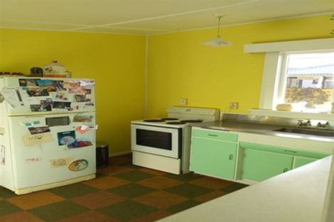 Photo of property in 10 Coronation Street, Waimate, 7924