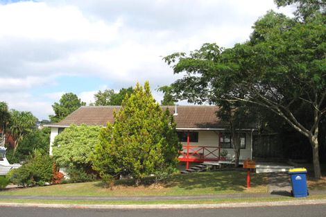 Photo of property in 3 Scarlock Avenue, Browns Bay, Auckland, 0630