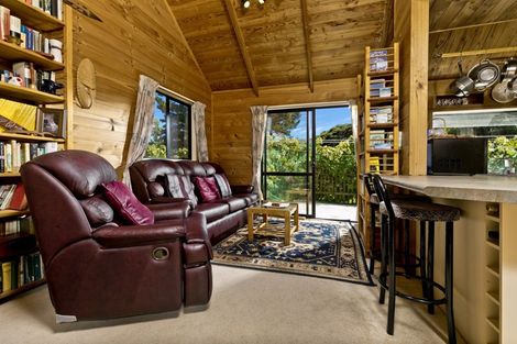 Photo of property in 1347 Old North Road, Helensville, 0875