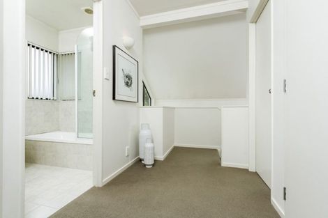 Photo of property in 1/112 Seaview Road, Glenfield, Auckland, 0629