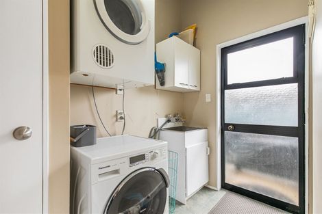 Photo of property in 1/111 Spinella Drive, Bayview, Auckland, 0629