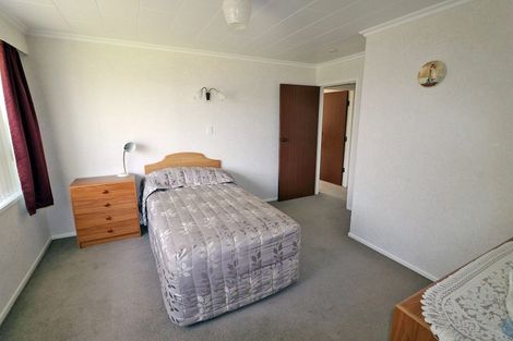 Photo of property in 26 Oberon Street, Stratford, 4332