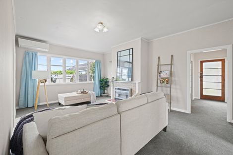 Photo of property in 70 Williams Street, Cambridge, 3434