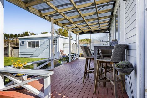 Photo of property in 2 Hurworth Road, Hurworth, New Plymouth, 4371