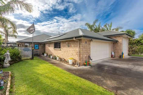 Photo of property in 3 Acacia Court, Whitianga, 3510