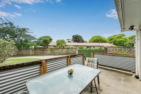 Photo of property in 6a Te Uruhi Grove, Paraparaumu, 5032