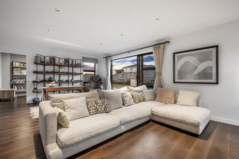 Photo of property in 3 Manawanui Way, Orewa, 0931