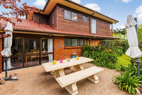 Photo of property in 10 Elrita Place, Conifer Grove, Takanini, 2112