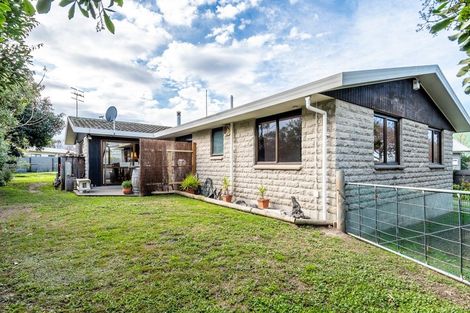 Photo of property in 208 Flaxmere Avenue, Flaxmere, Hastings, 4120