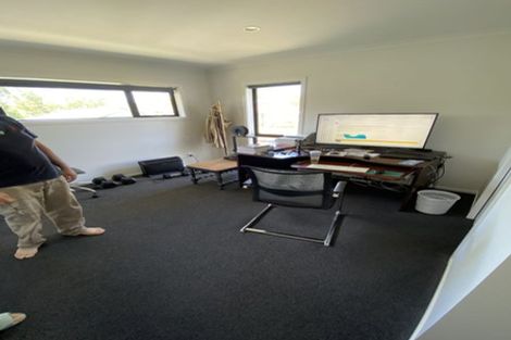 Photo of property in 18 Chelwood Street, Takaro, Palmerston North, 4412