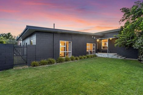 Photo of property in 311 Avonhead Road, Avonhead, Christchurch, 8042