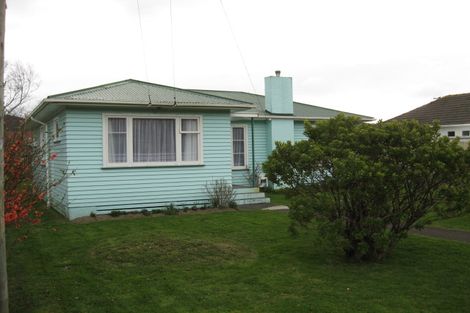 Photo of property in 4 Heath Street, Wainuiomata, Lower Hutt, 5014