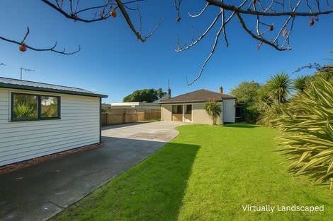 Photo of property in 2 Avondale Road, Taradale, Napier, 4112