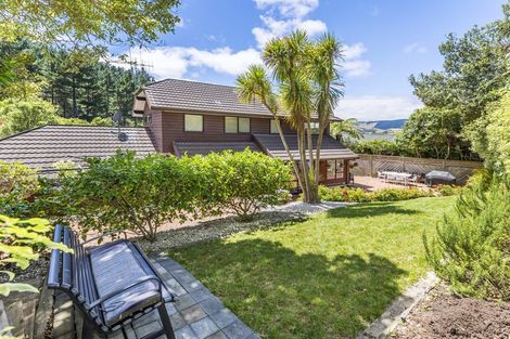 Photo of property in 23 Duval Grove, Tawa, Wellington, 5028