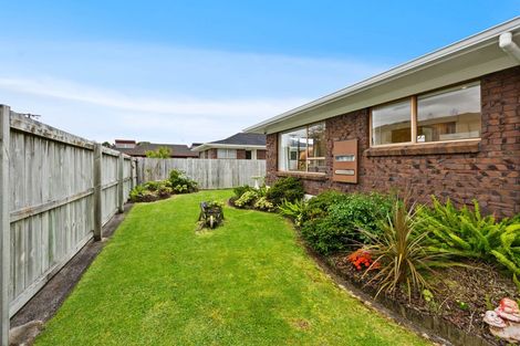 Photo of property in 5/33 Swanson Road, Henderson, Auckland, 0610