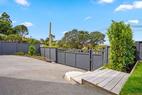 Photo of property in 7 Parr Terrace, Castor Bay, Auckland, 0620