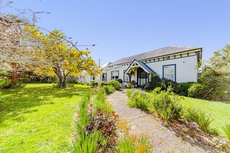 Photo of property in 23 Domain Road, Waipawa, 4210