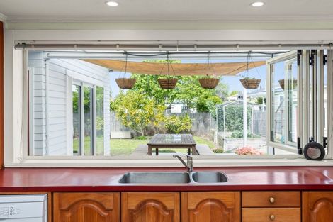 Photo of property in 708 Duke Street, Mahora, Hastings, 4120