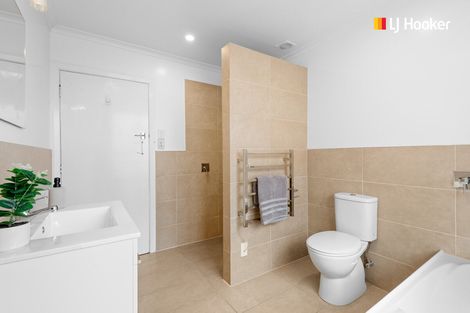 Photo of property in 212 Gordon Road, Mosgiel, 9024