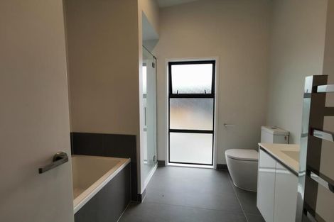 Photo of property in 72 Manarini Road, Westgate, Auckland, 0614