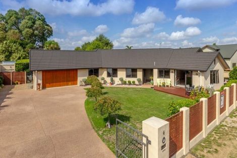 Photo of property in 6 Coleraine Drive, Rototuna, Hamilton, 3210