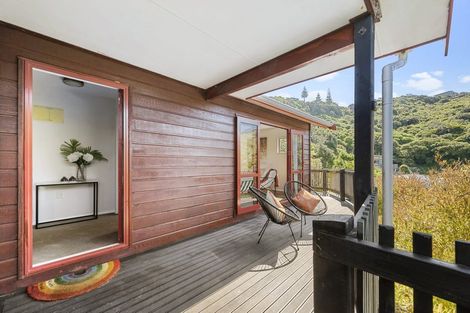 Photo of property in 29a Cave Road, Houghton Bay, Wellington, 6023