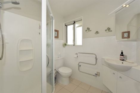 Photo of property in 23d Grassmere Street, Papanui, Christchurch, 8052